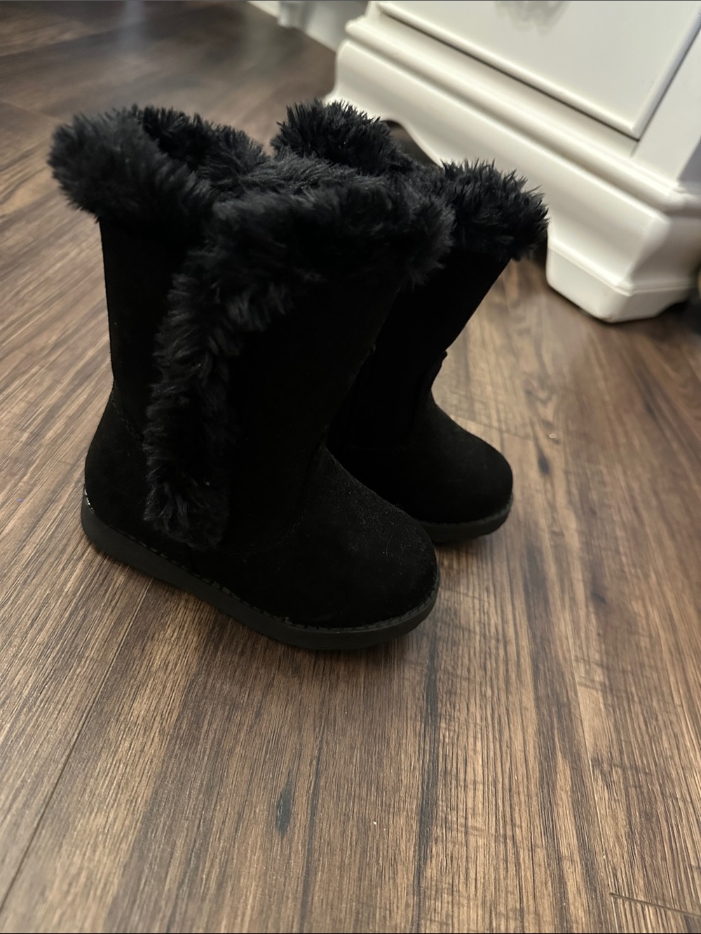 Cat & Jack Black Faux-Fur Trim Girls' Winter Boots